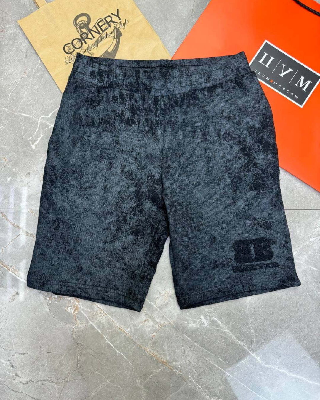 Костюм Balenciaga