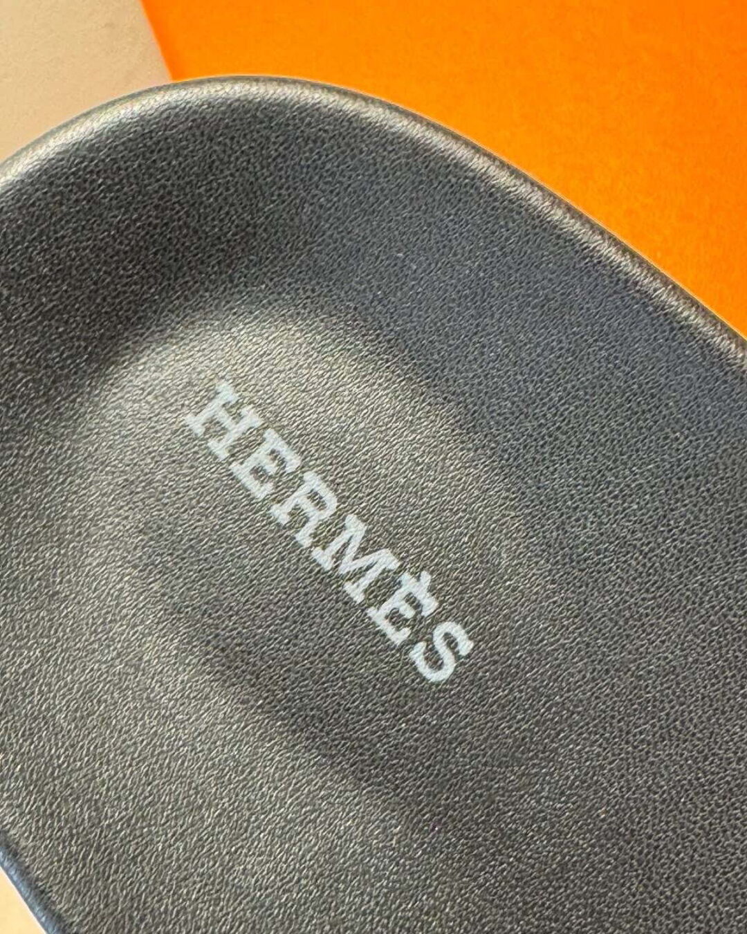 Тапки Hermes