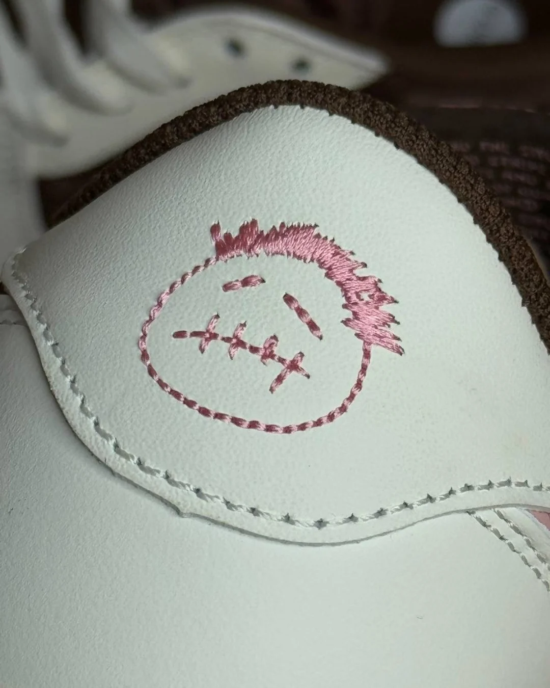 Кеды Travis Scott x Air Jordan 1 Pink Oxford — фото 6