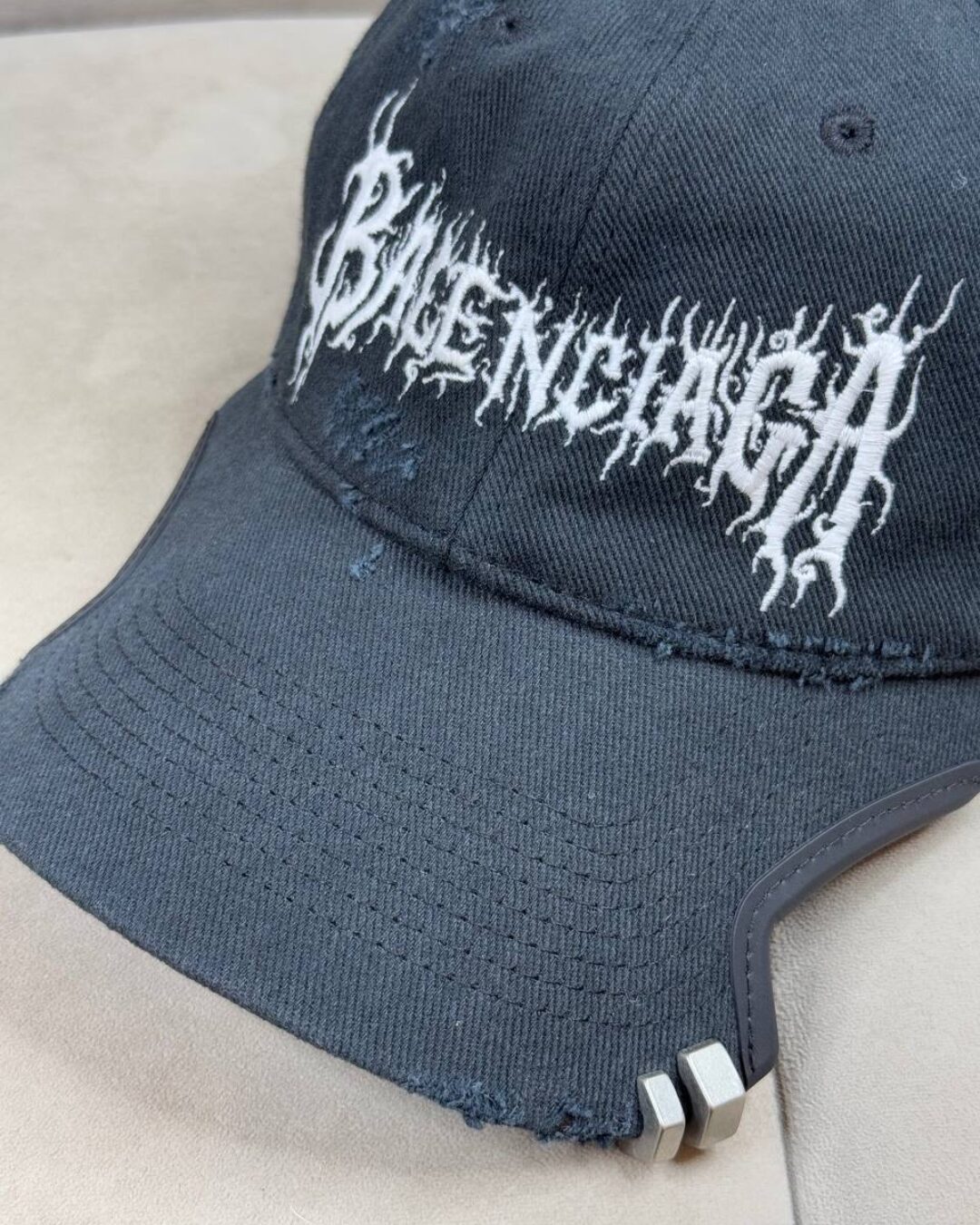 Кепка Balenciaga