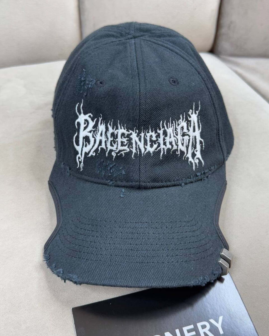 Кепка Balenciaga