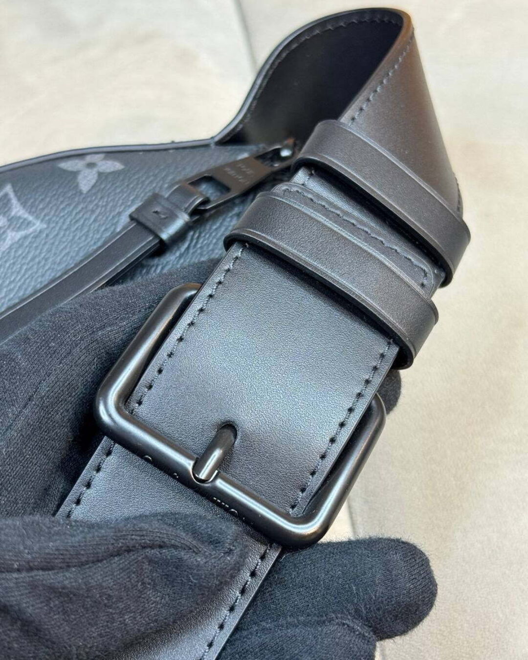 Сумка Louis Vuitton Moon Crossbody