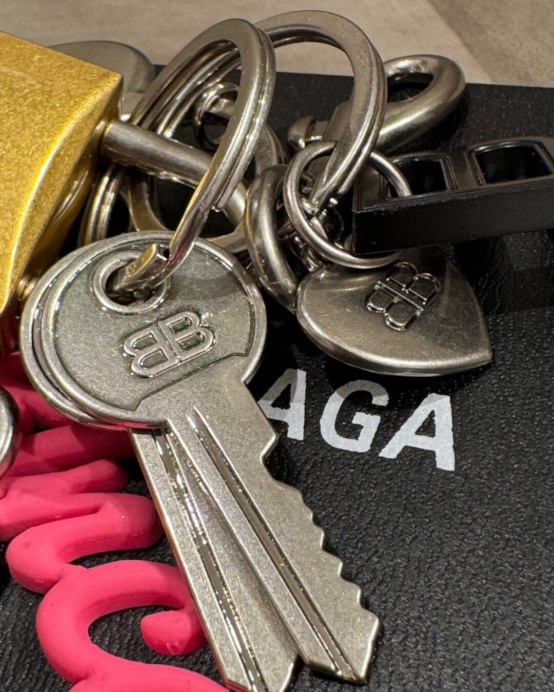 Брелок Balenciaga