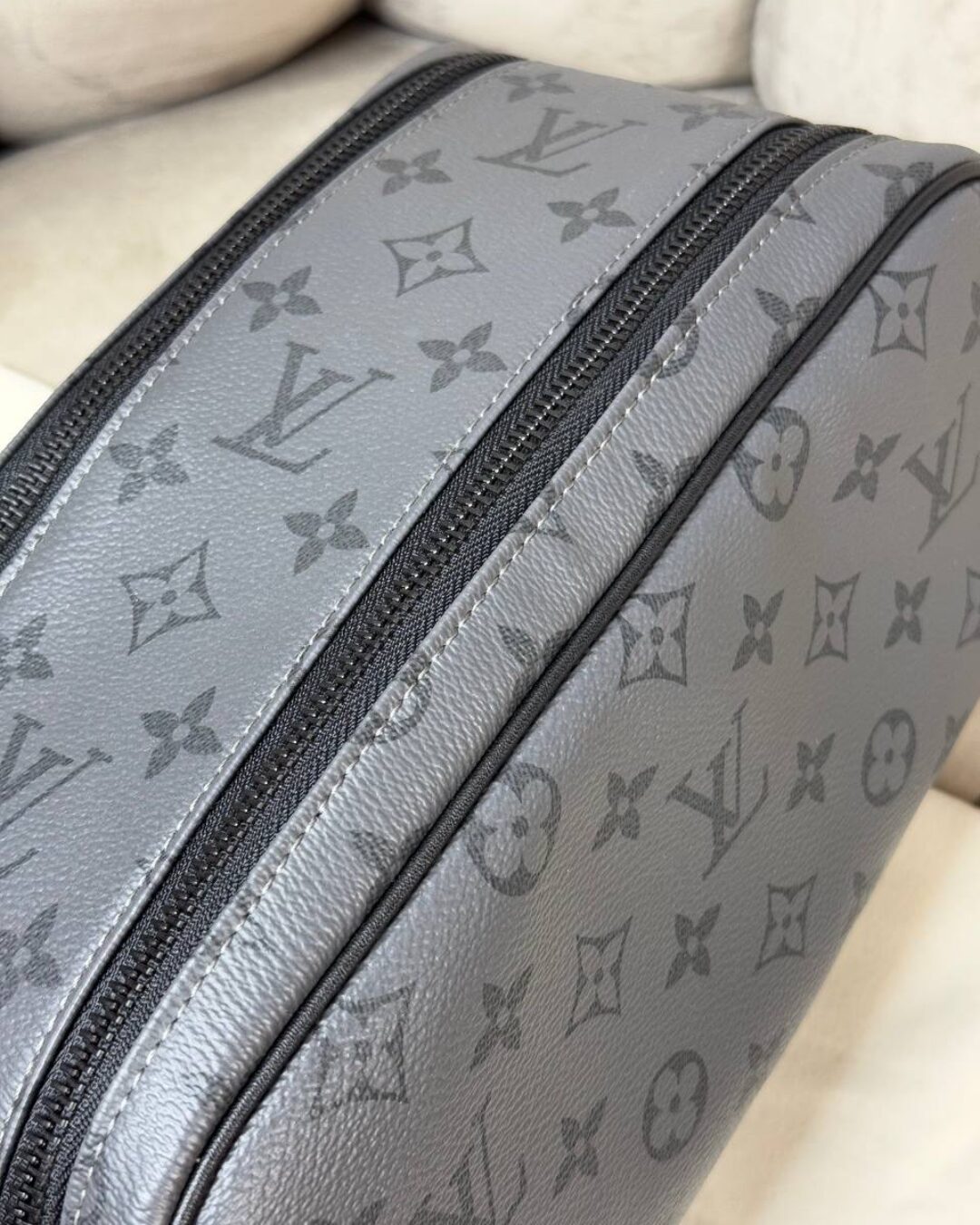 Несессер Louis Vuitton