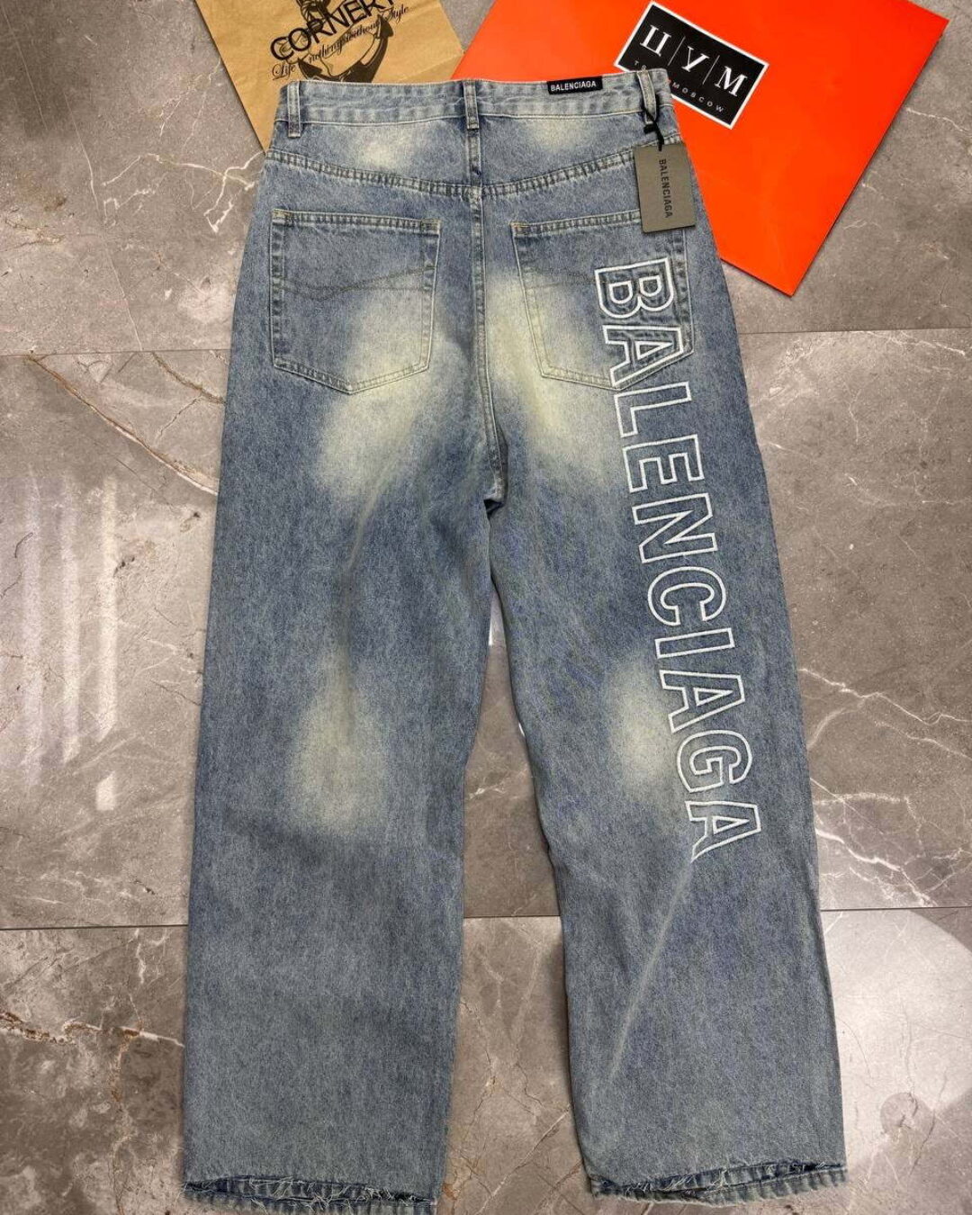 Джинсы Balenciaga — фото 8