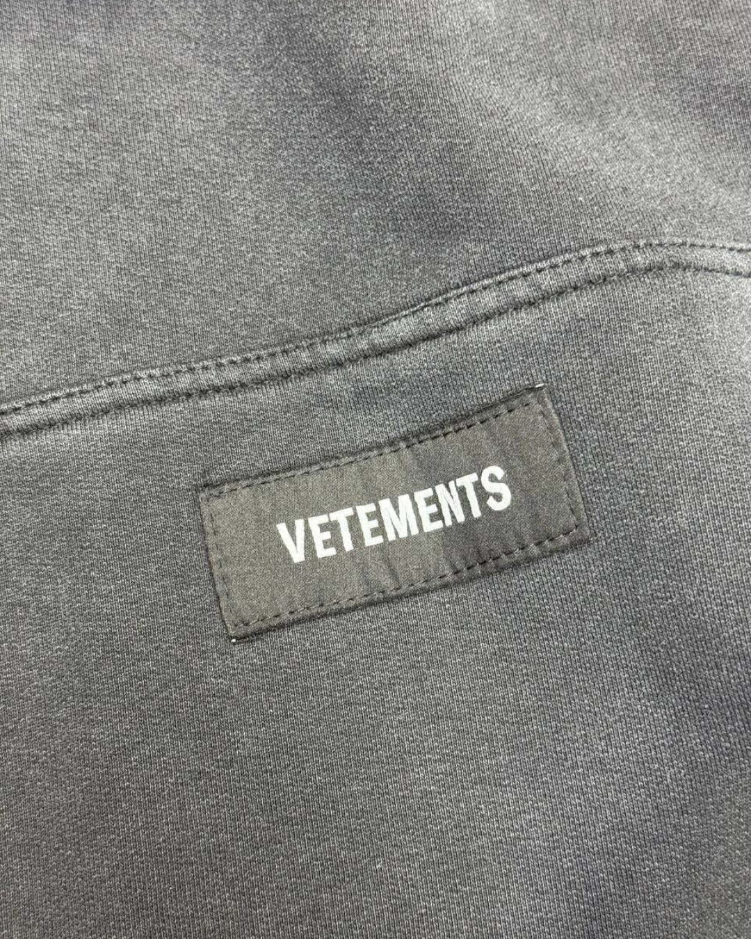 Худи Vetements — фото 6