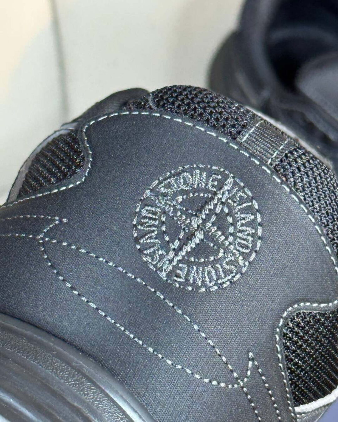 Кроссовки Dior x Stone Island