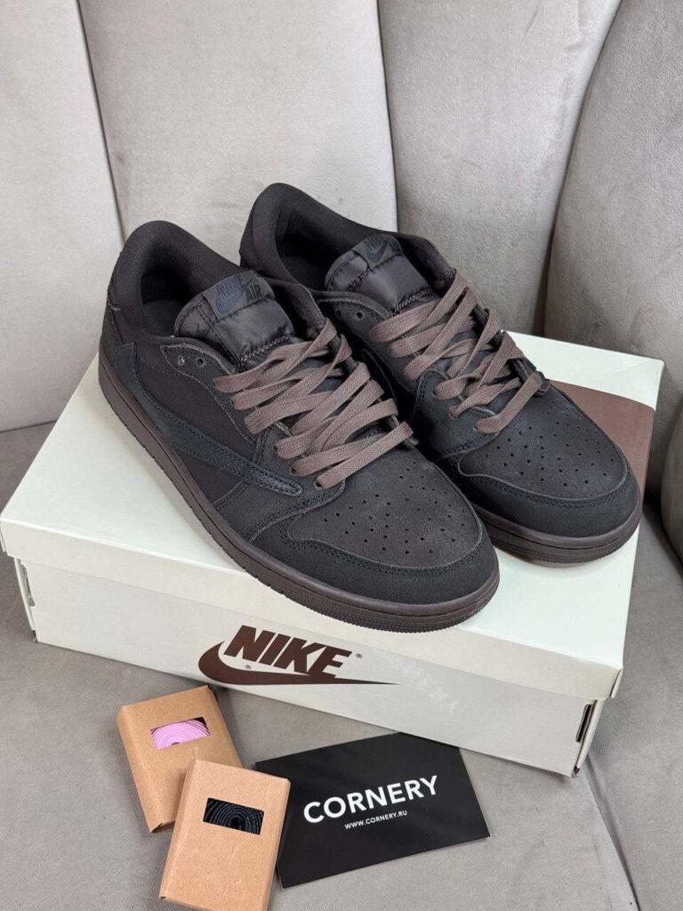 Кеды Nike Travis Scott x Air Jordan 1 Velvet Brown
