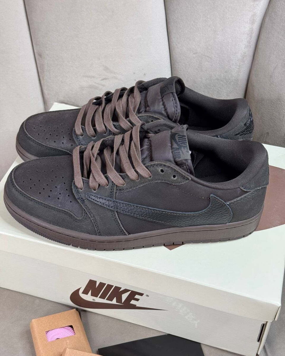 Кеды Nike Travis Scott x Air Jordan 1 Velvet Brown