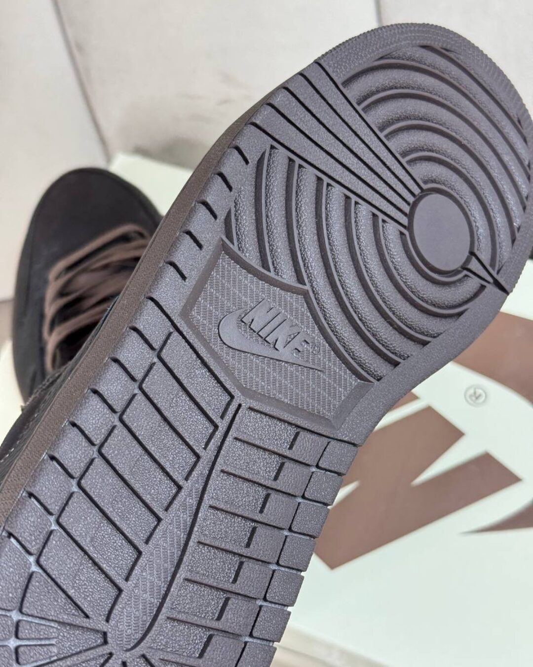 Кеды Nike Travis Scott x Air Jordan 1