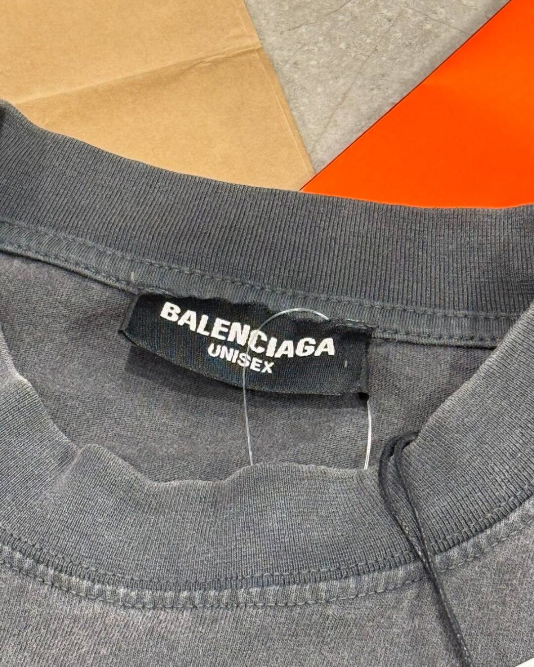 Футболка Balenciaga