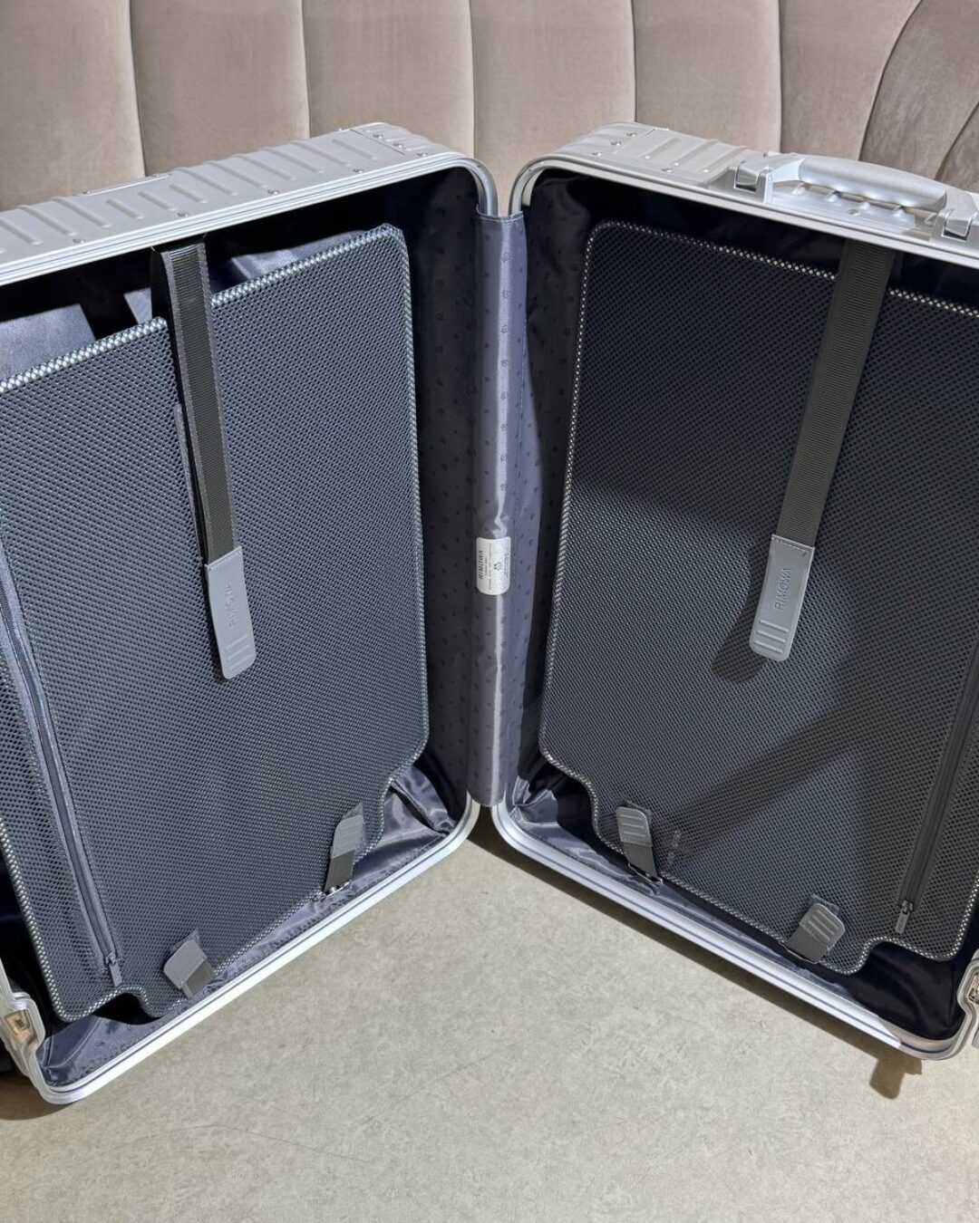 Чемодан Rimowa