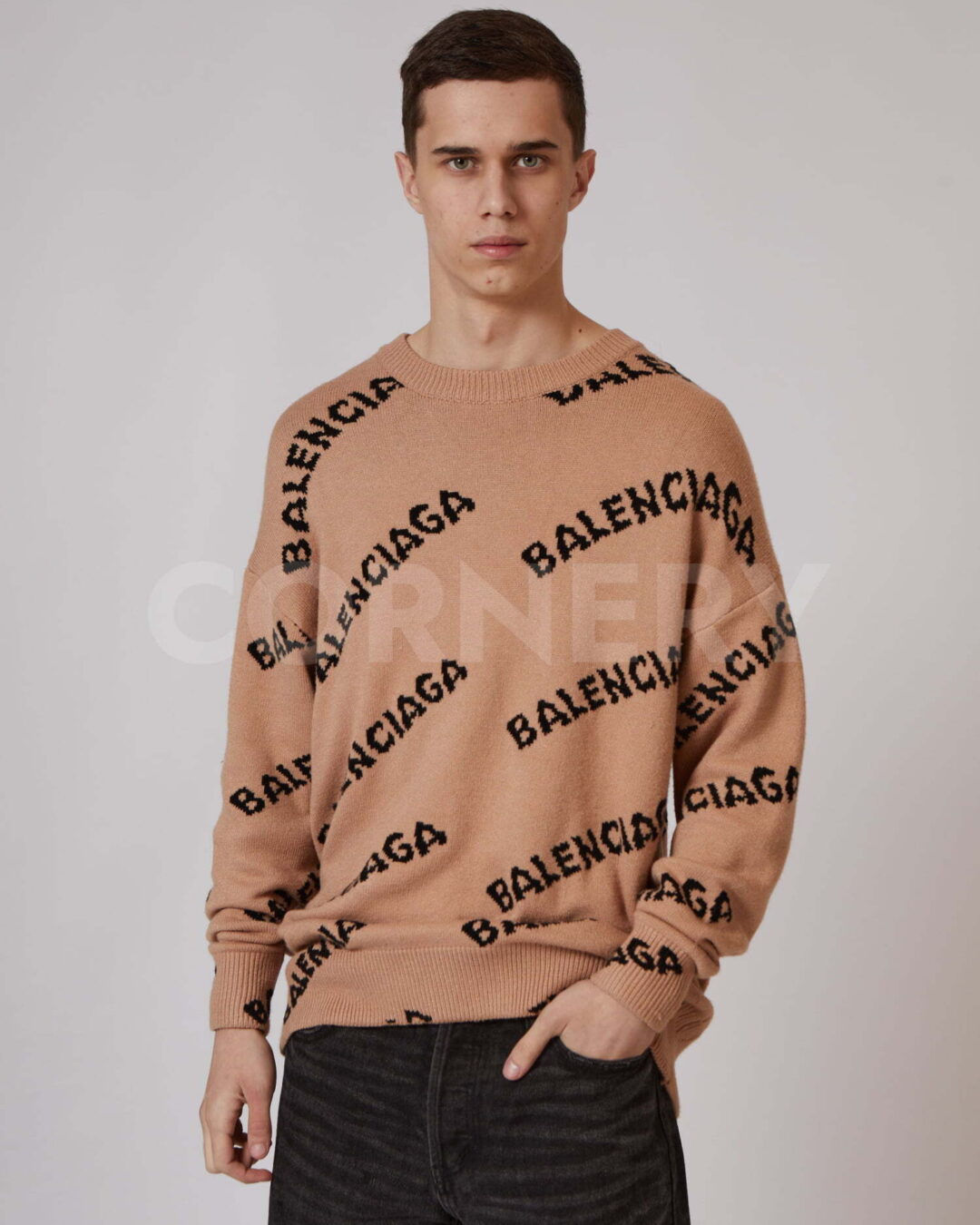 Свитер Balenciaga