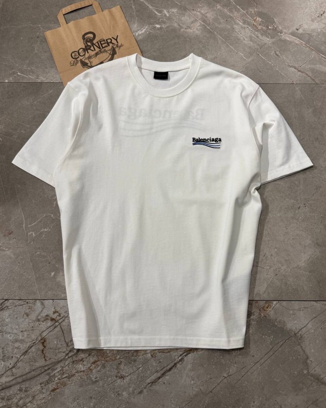 Футболка Balenciaga