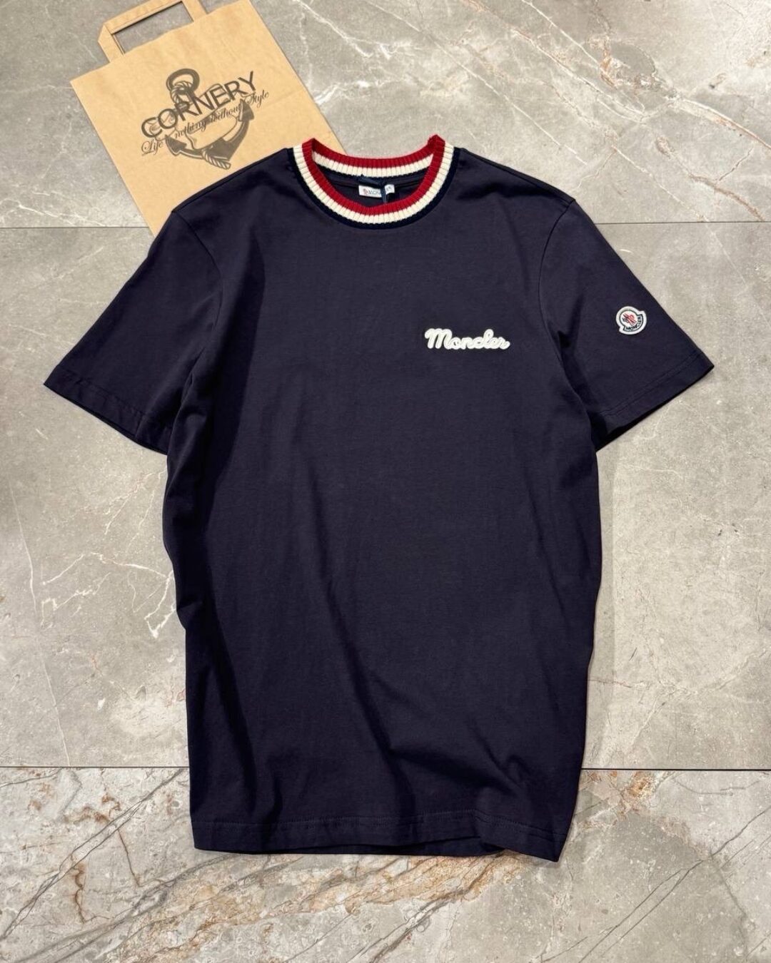 Футболка Moncler