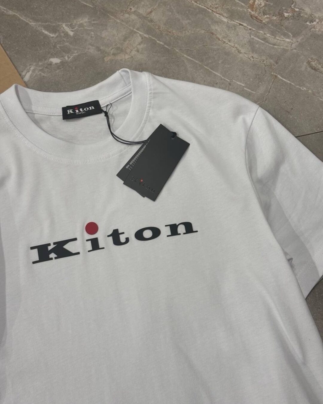 Футболка Kiton