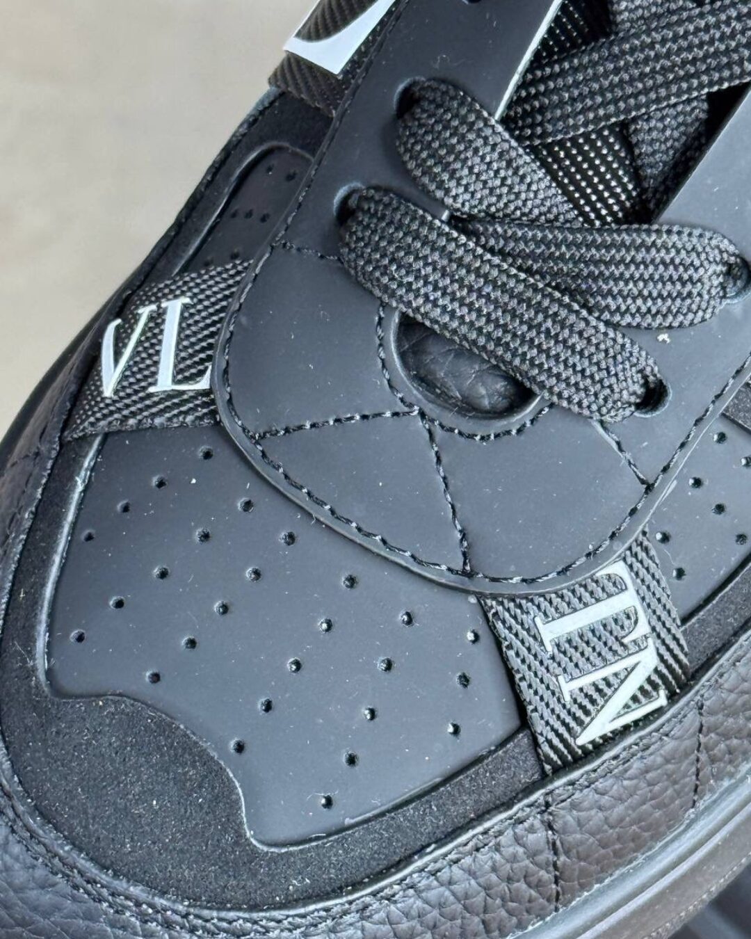 Кеды Valentino