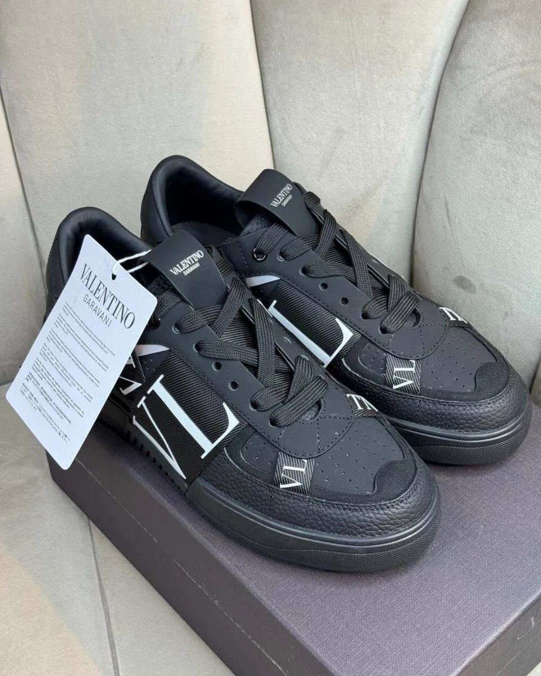 Кеды Valentino