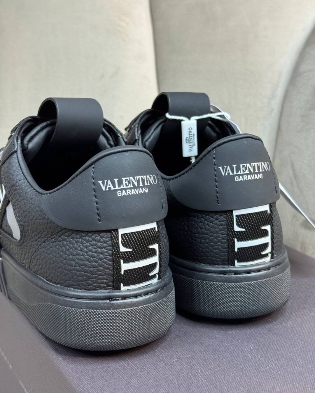 Кеды Valentino