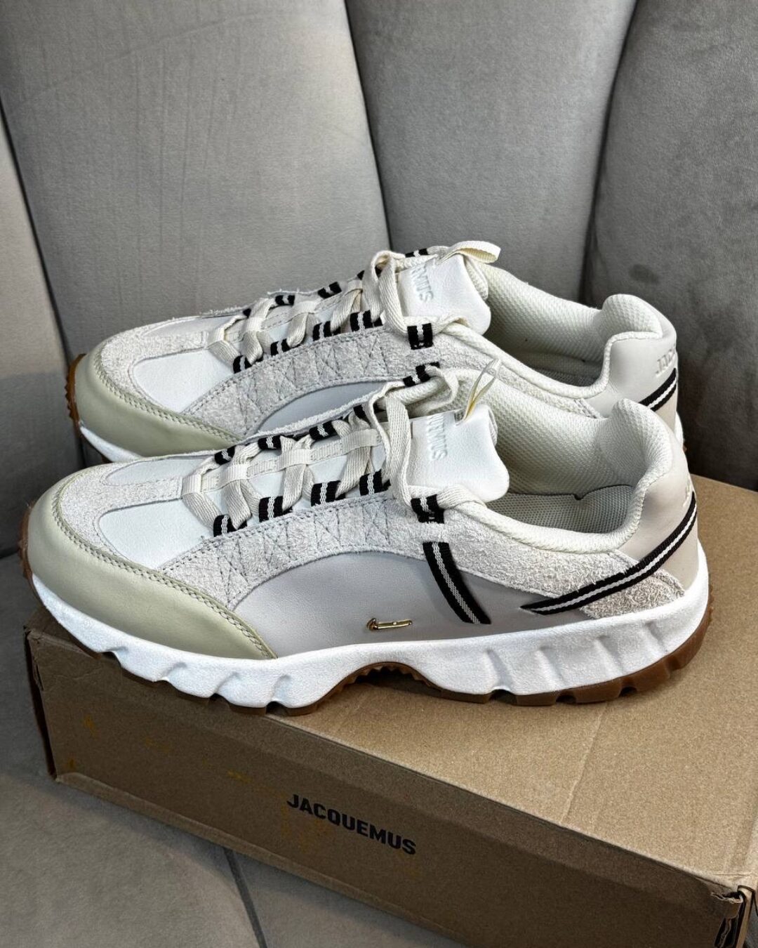 Кроссовки Nike Air Humara LX x Jacquemus