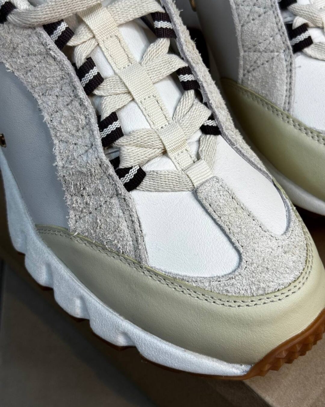 Кроссовки Nike Air Humara LX x Jacquemus