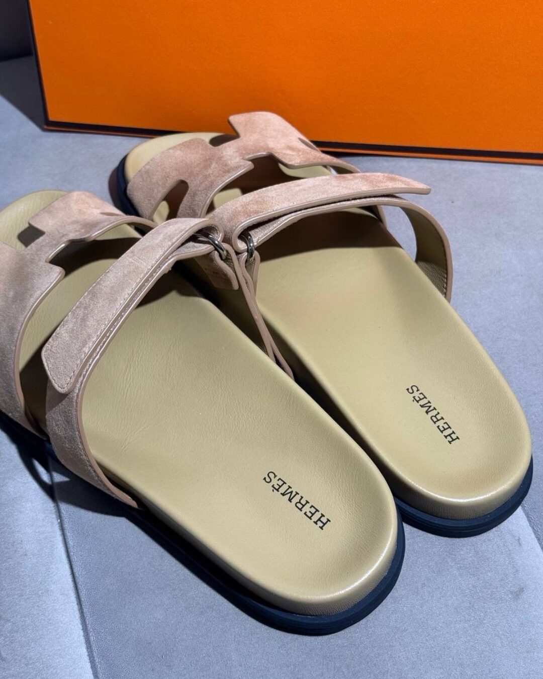 Тапки Hermes