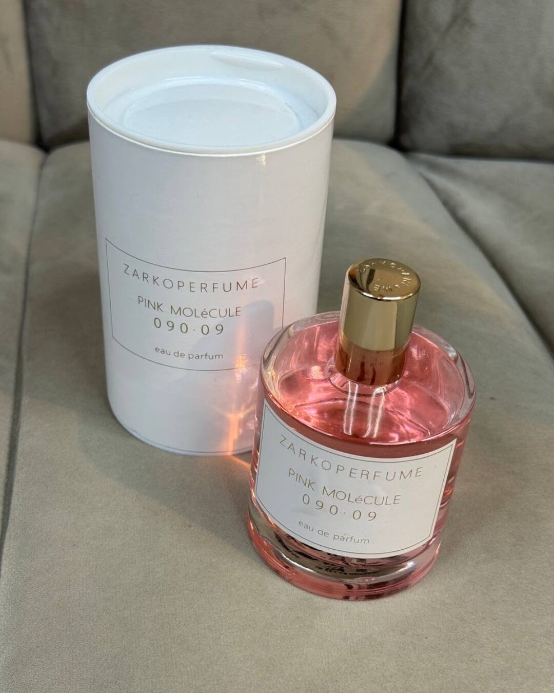 Парфюм Pink Molecule Zarkoperfume