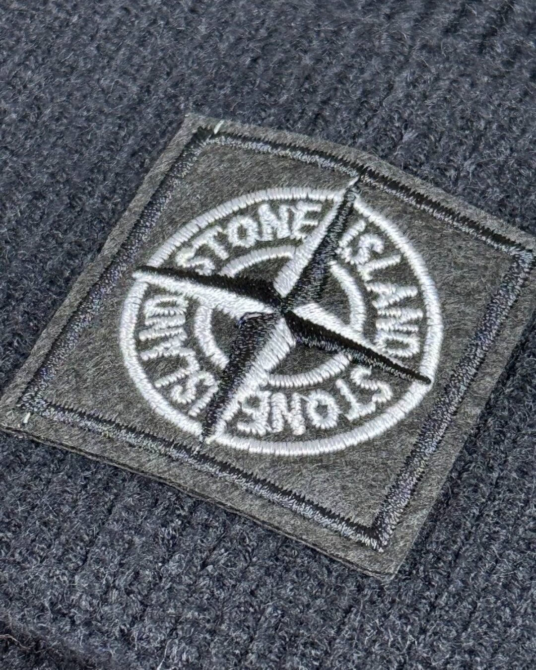 Шапка Stone Island