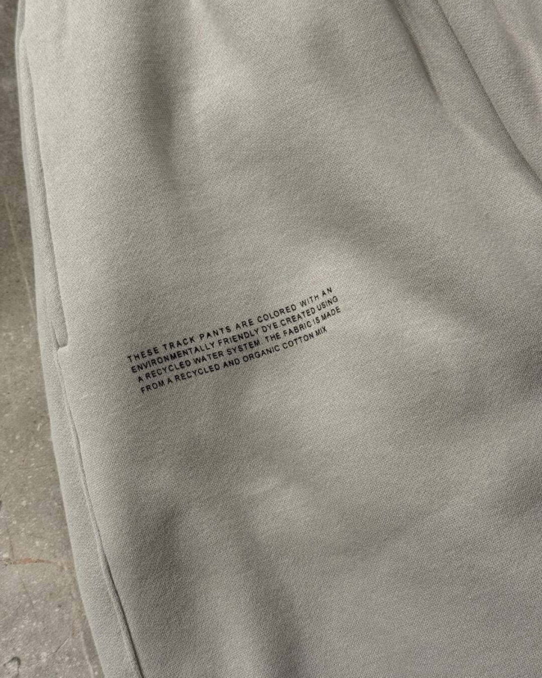 Спортивный костюм Pangaia