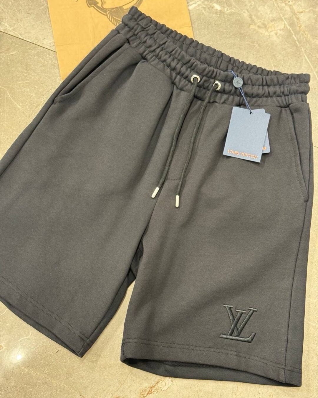 Шорты Louis Vuitton