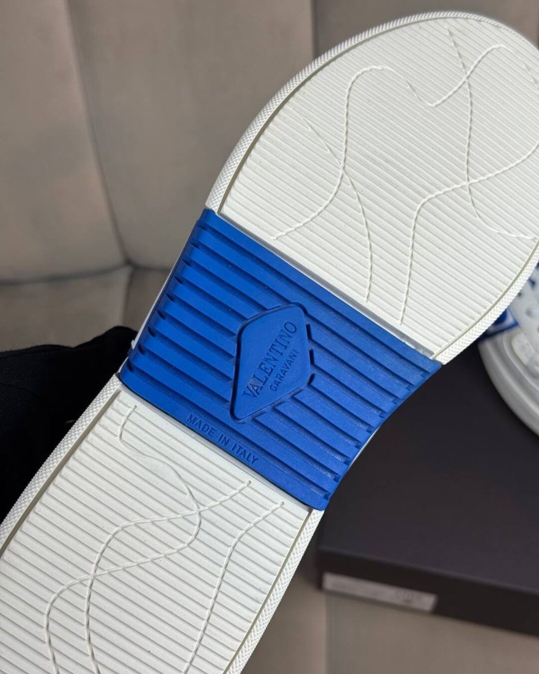 Кеды Valentino