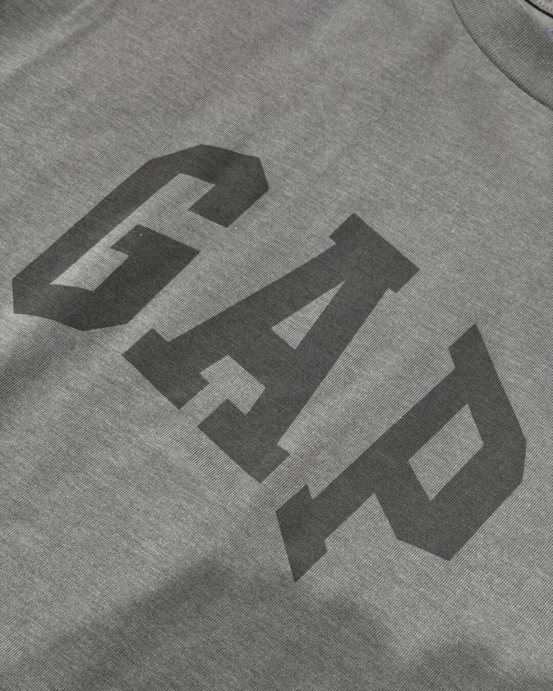 Футболка Gap x Yeezy