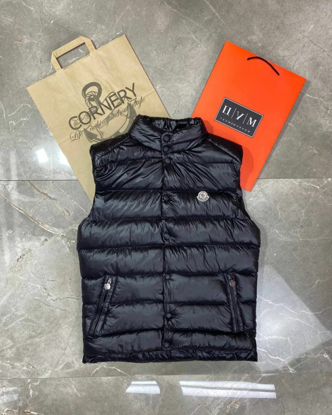 Жилет Moncler