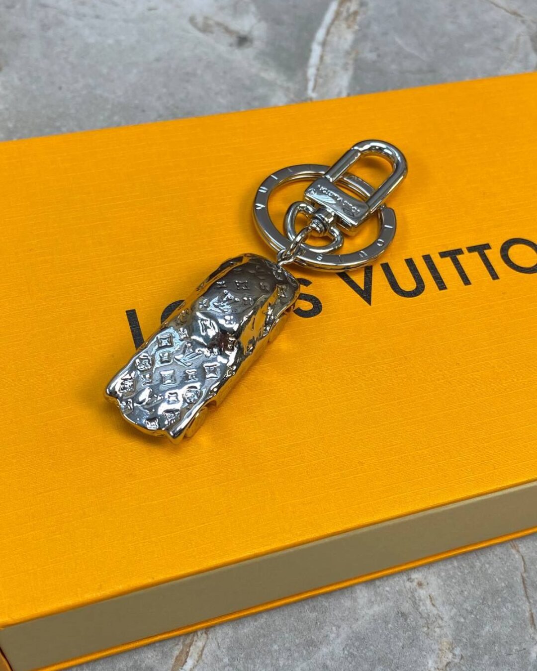 Брелок Louis Vuitton