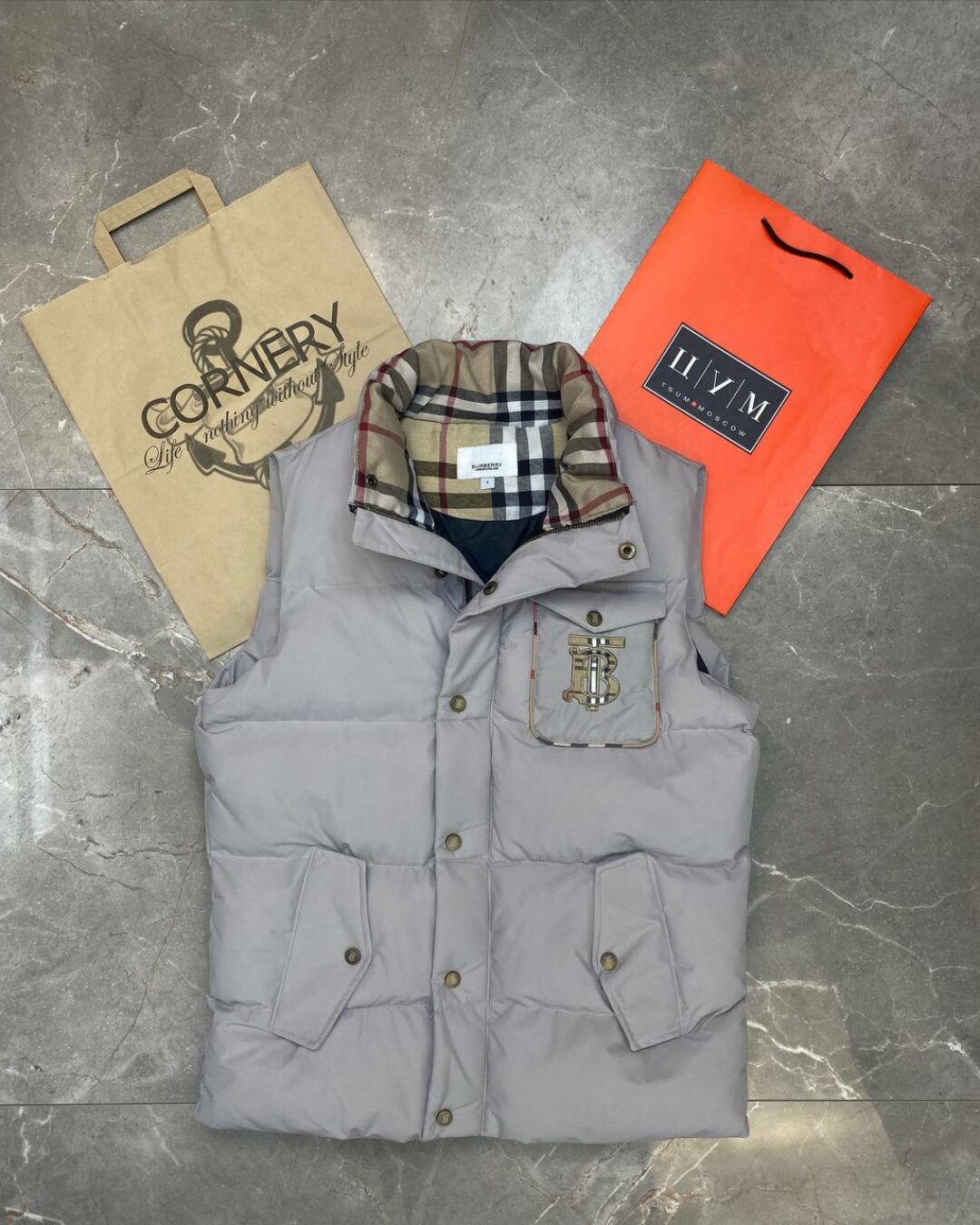 Жилет Burberry