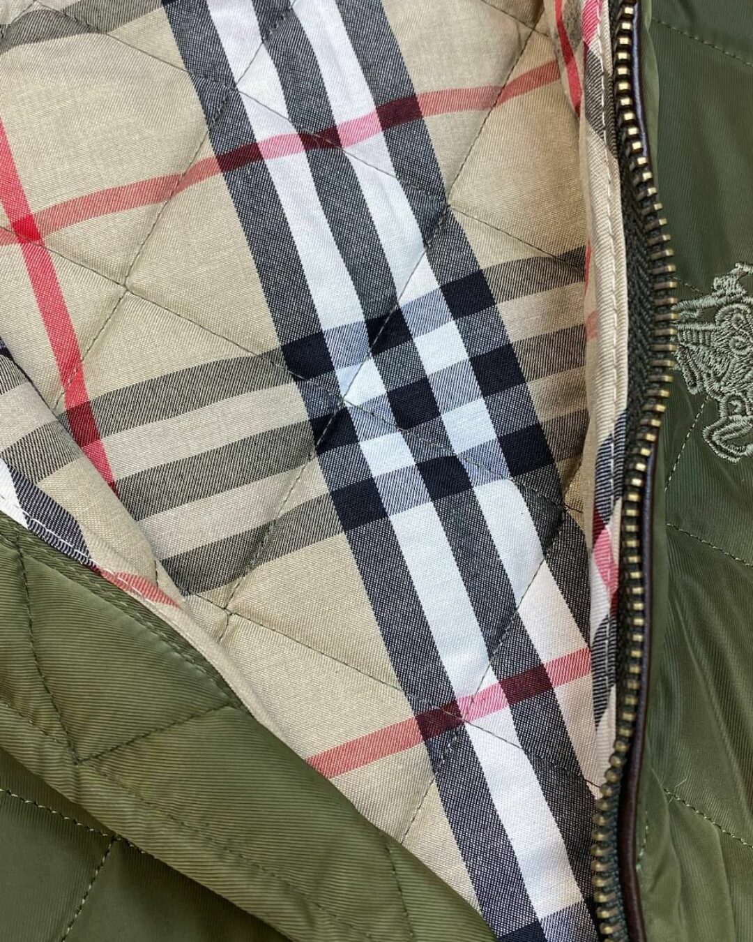 Жилет Burberry