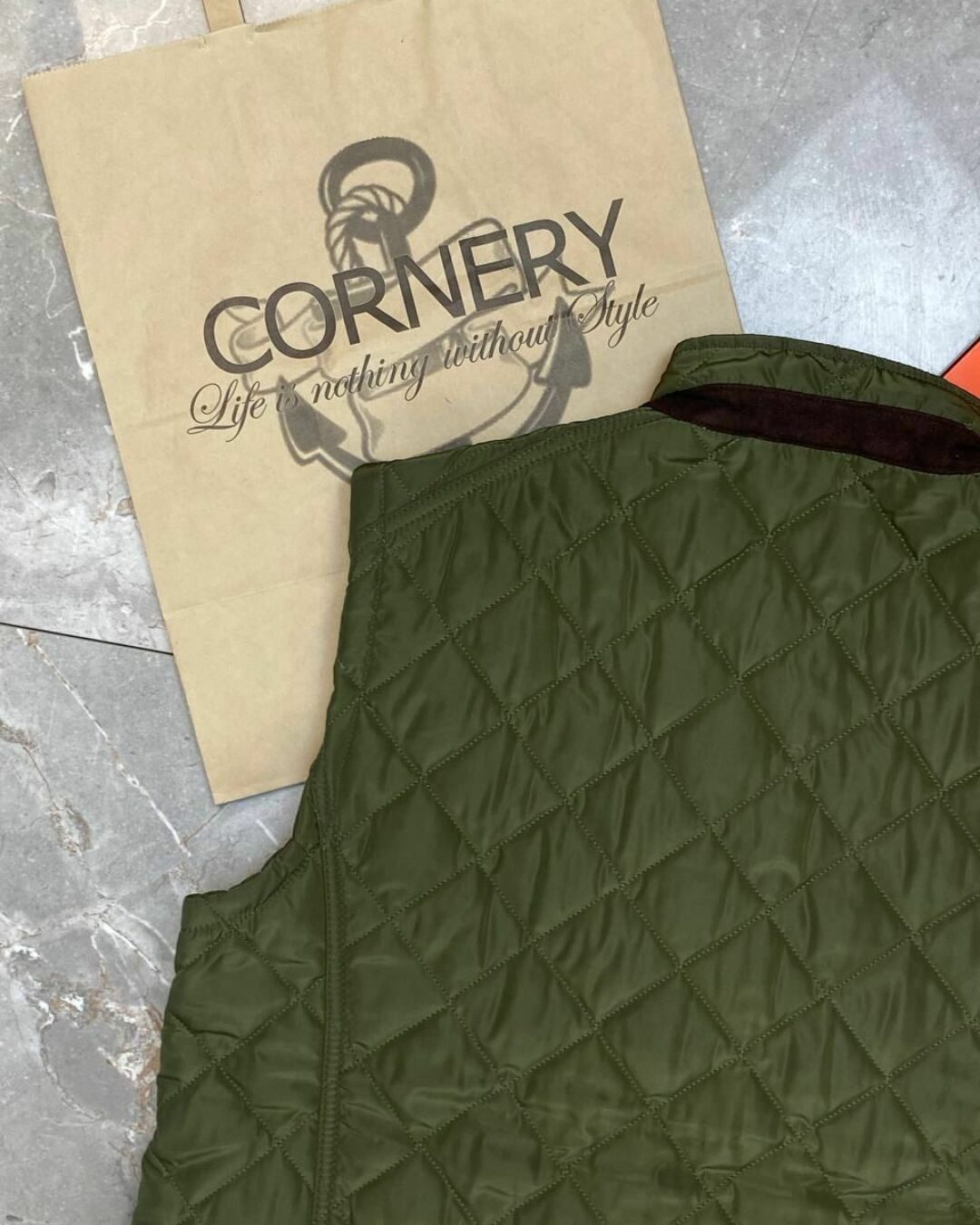 Жилет Burberry