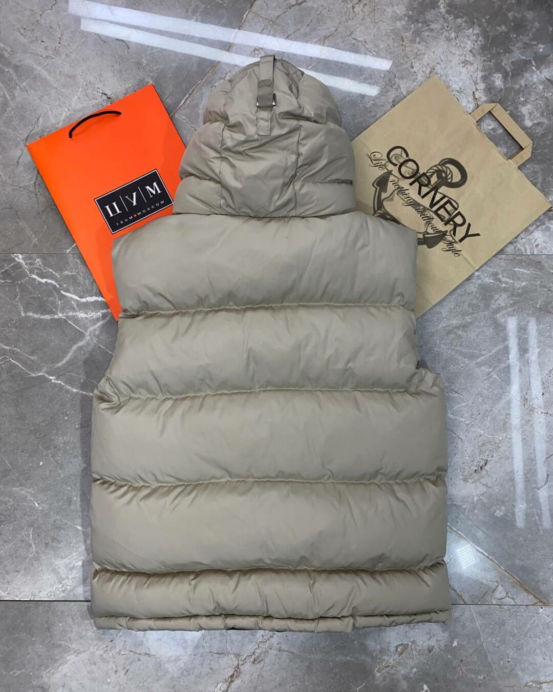 Жилет Burberry