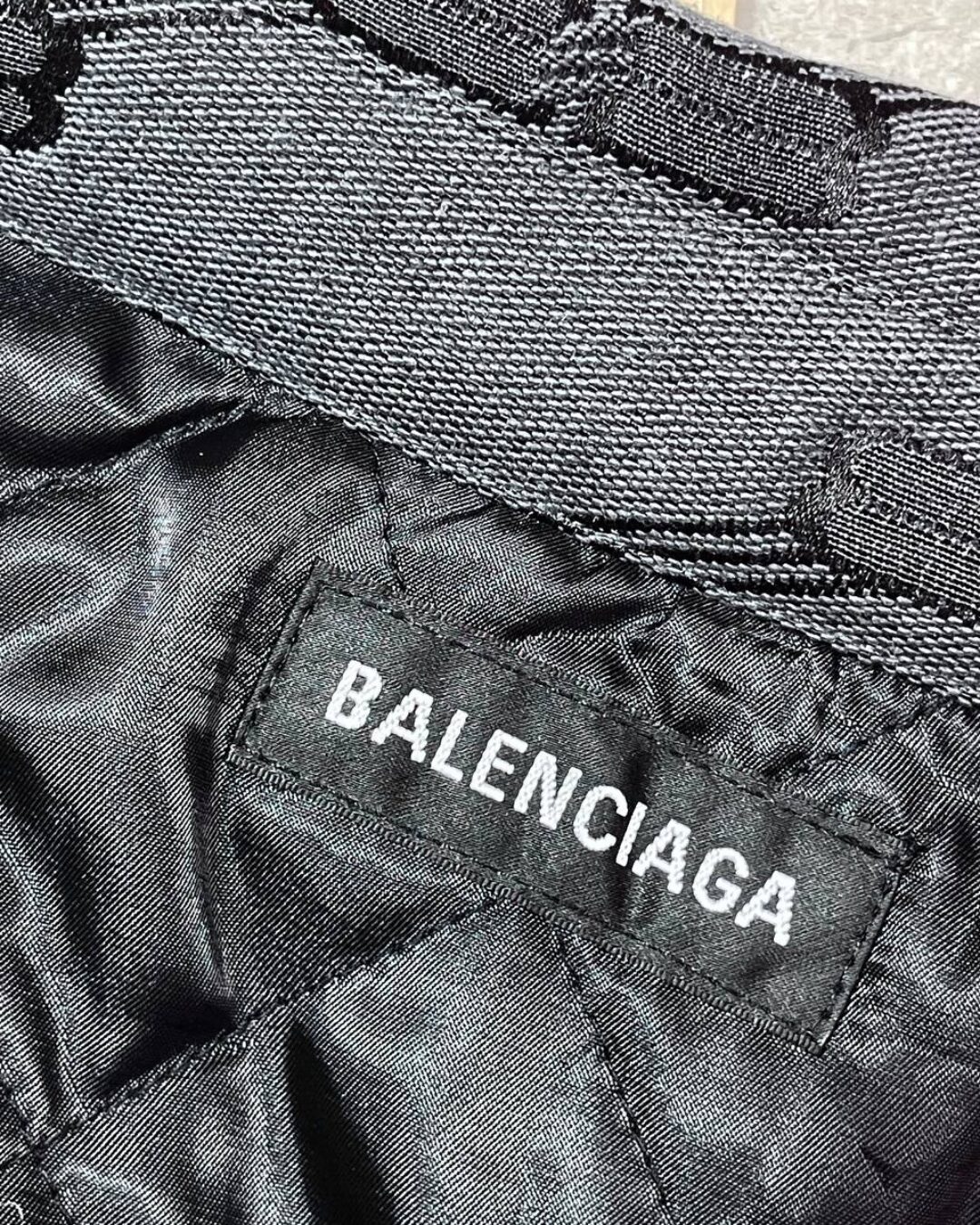 Куртка Balenciaga — фото 6
