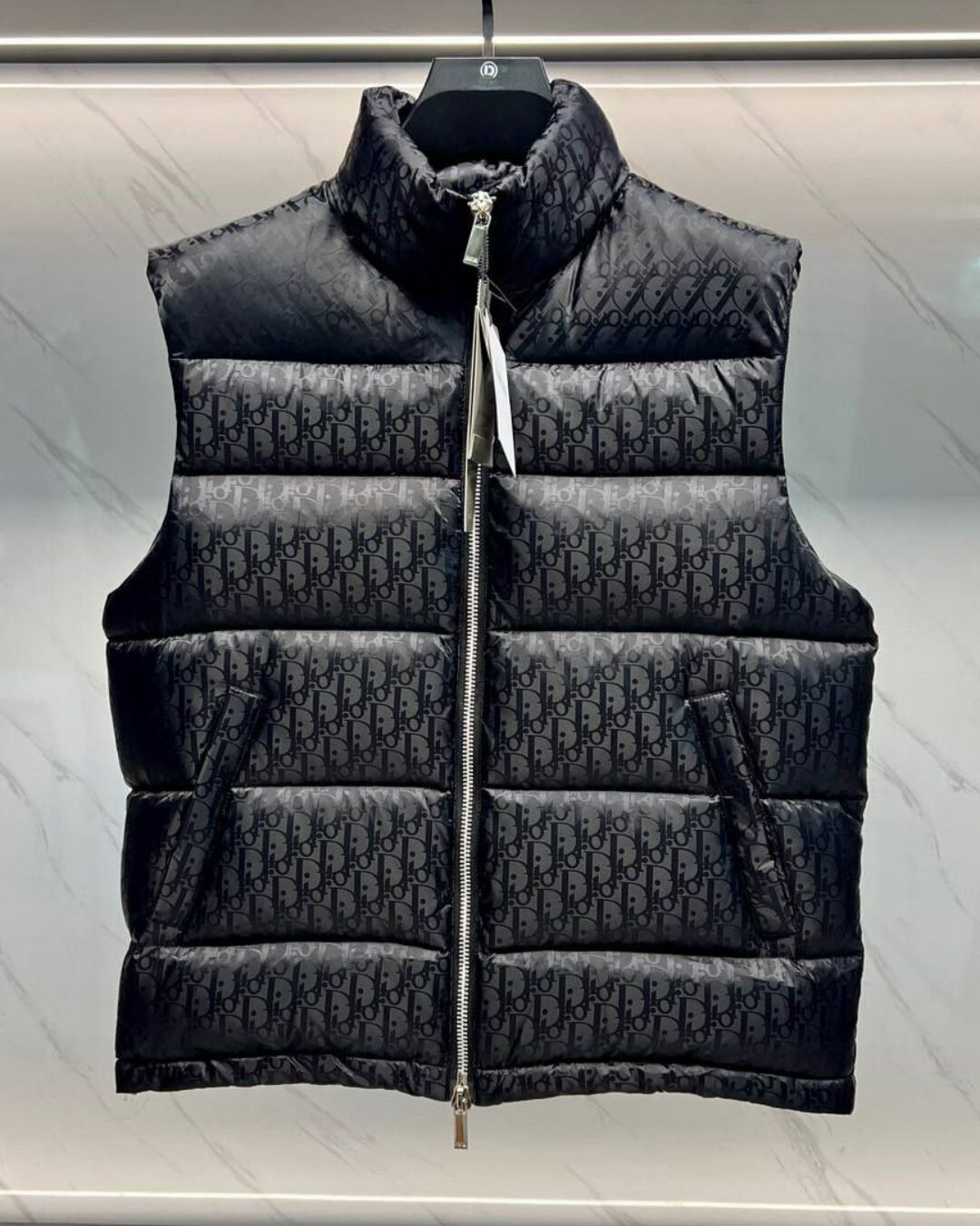 Жилет Dior