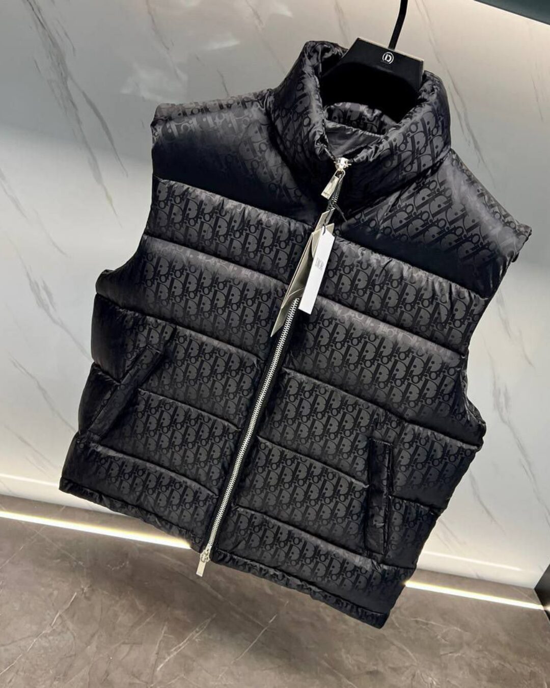 Жилет Dior