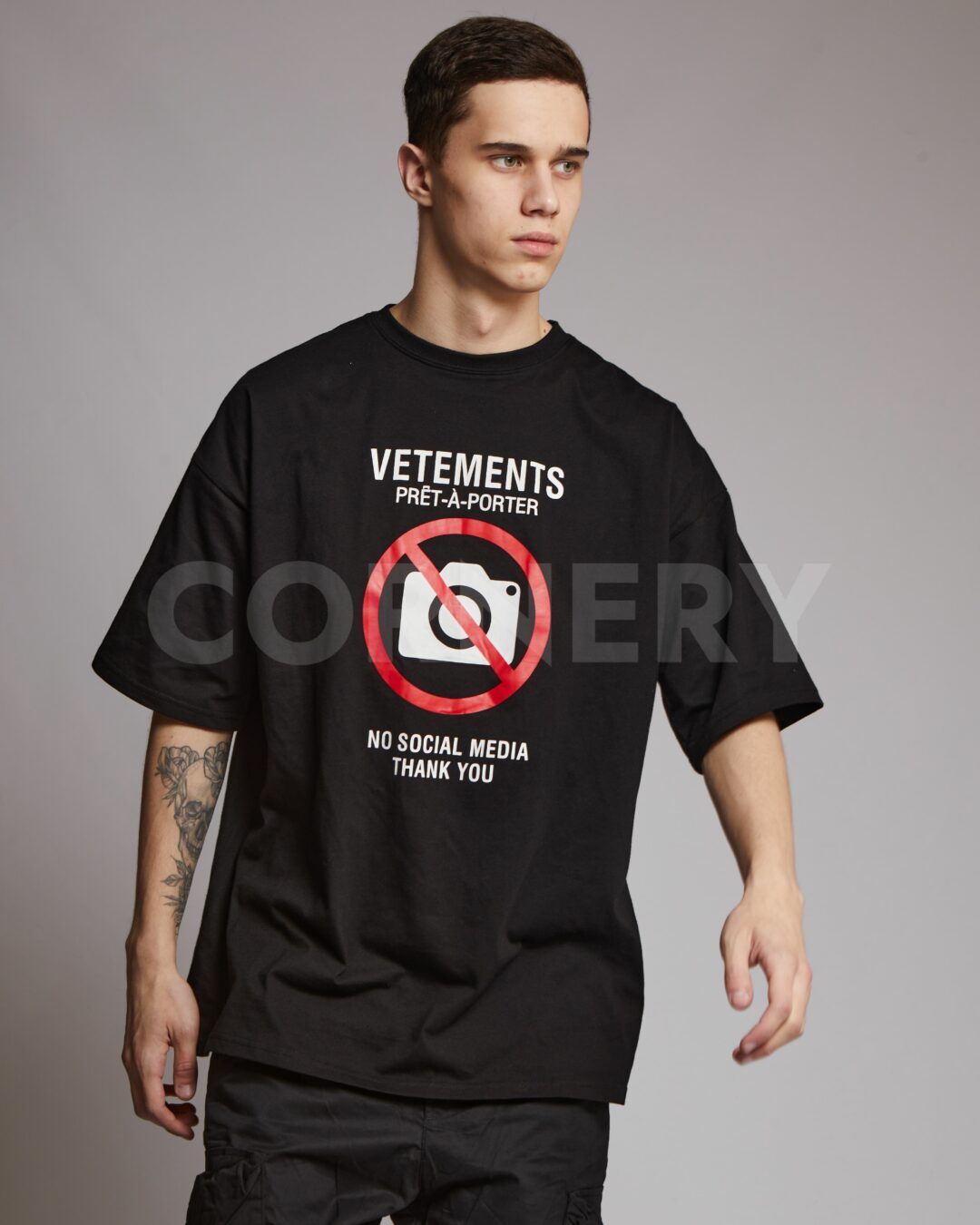 Футболка Vetements