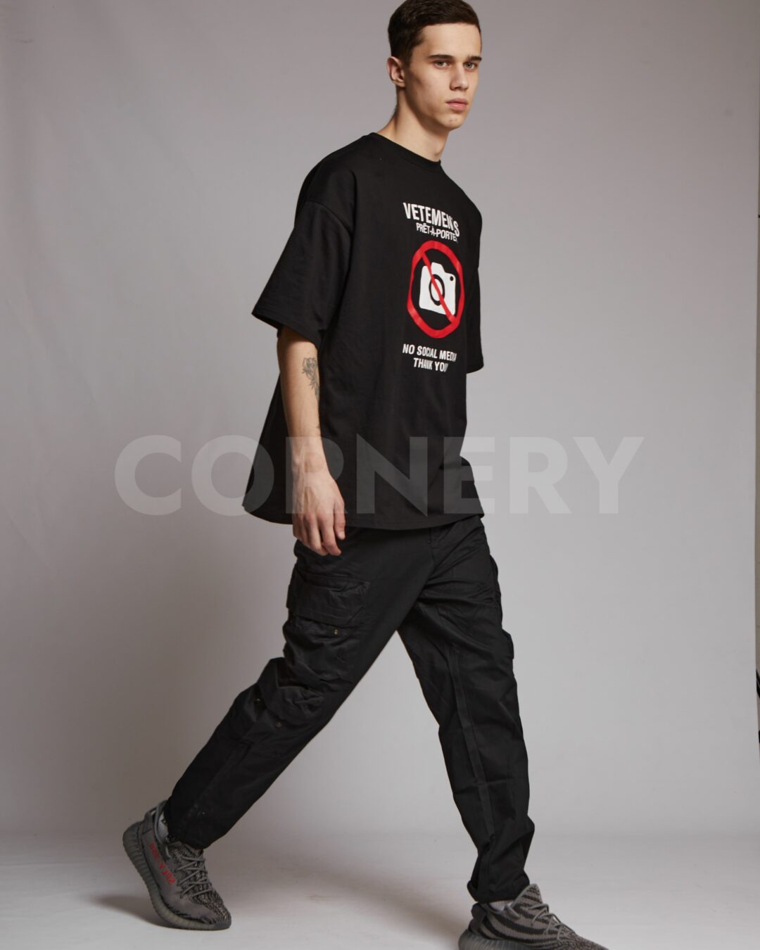 Футболка Vetements