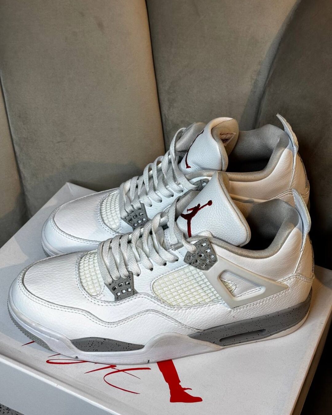 Кроссовки Jordan 4 Retro White Oreo