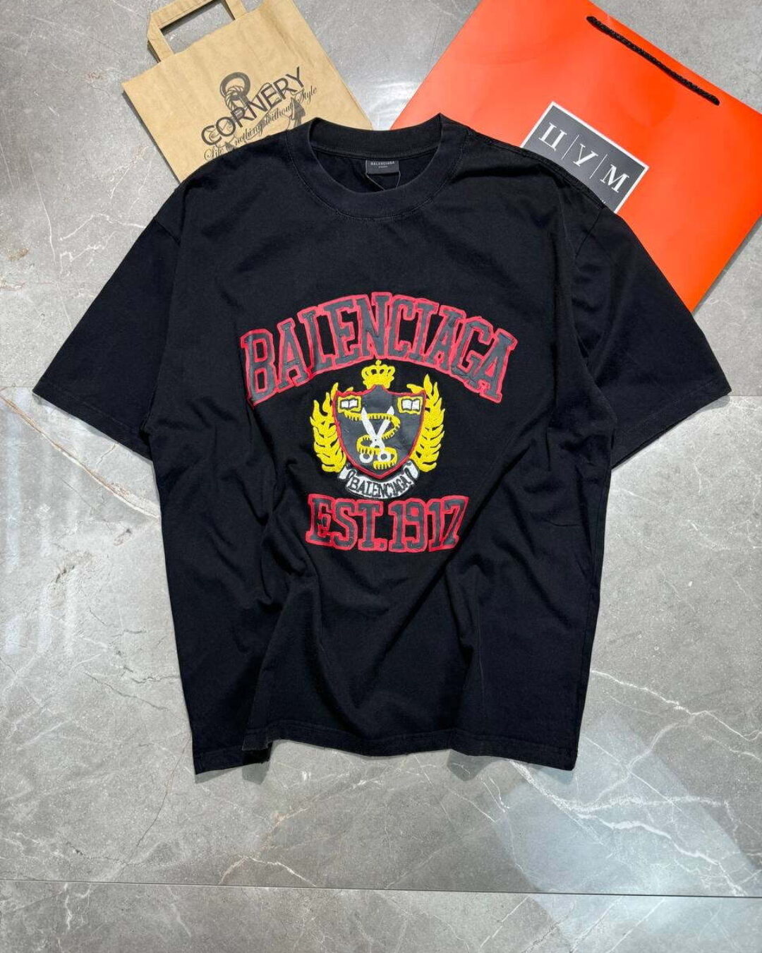 Футболка Balenciaga