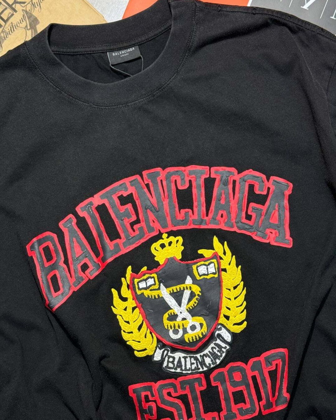 Футболка Balenciaga — фото 4