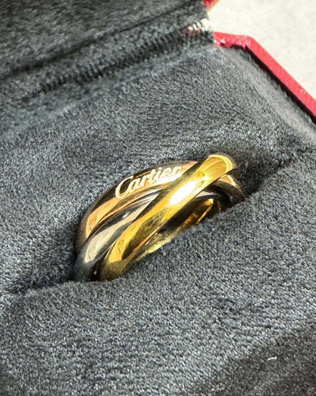 Кольцо Cartier Trinity