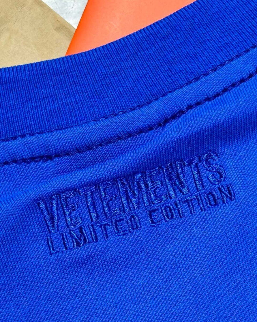 Футболка Vetements Gvasalia — фото 8