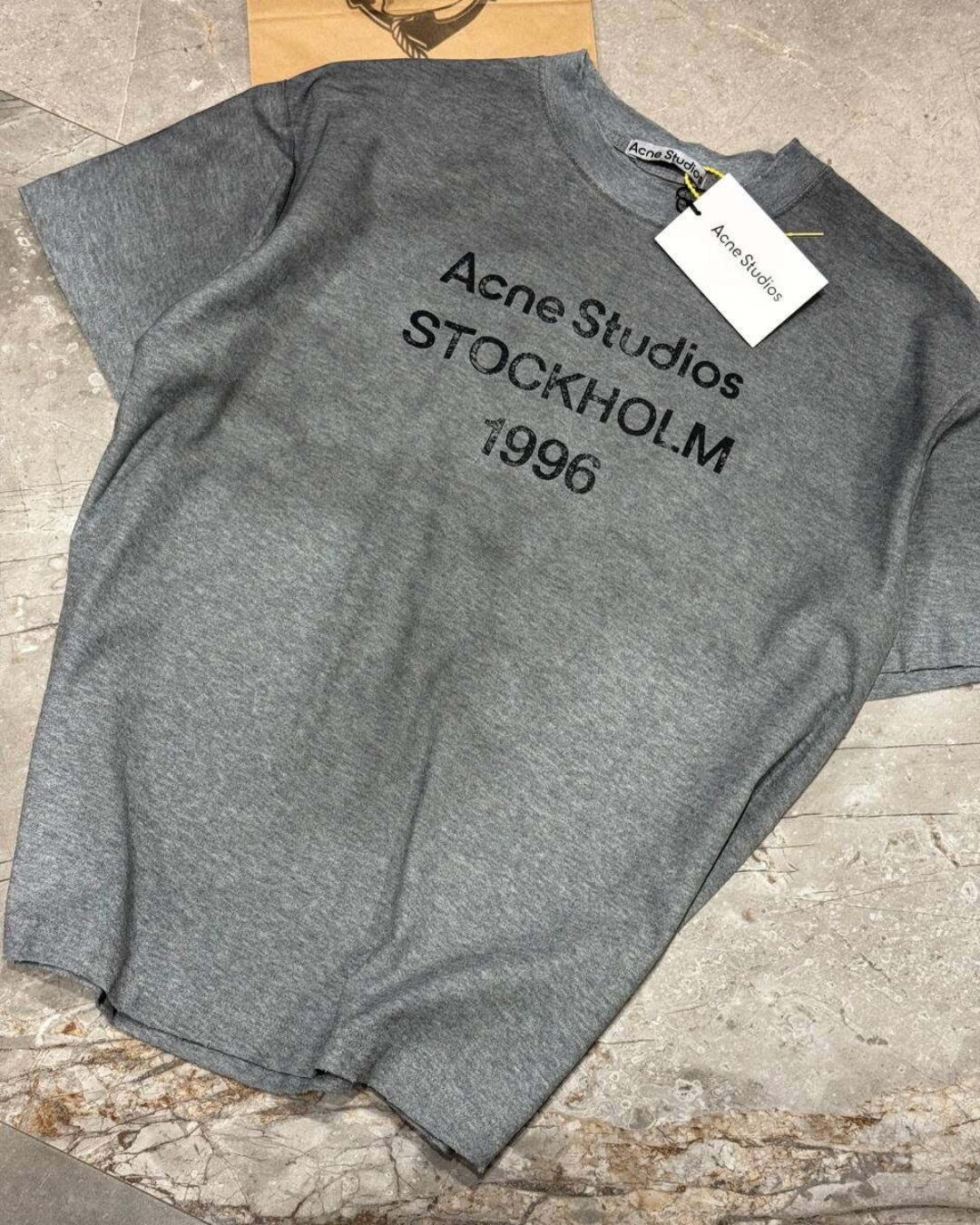 Футболка Acne Studios — фото 9