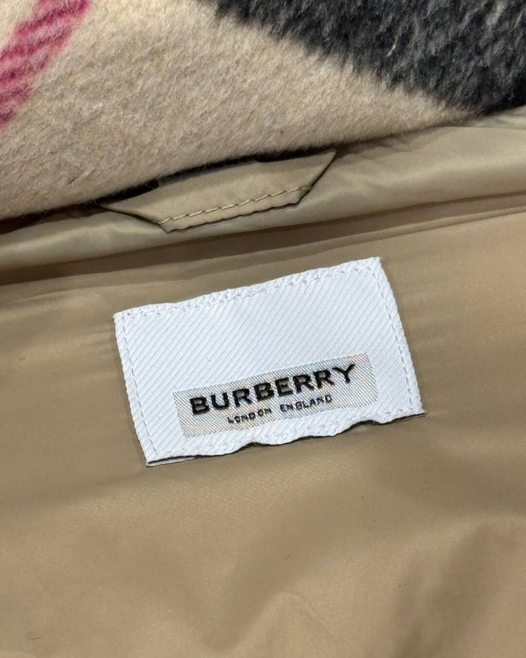 Пуховик Burberry